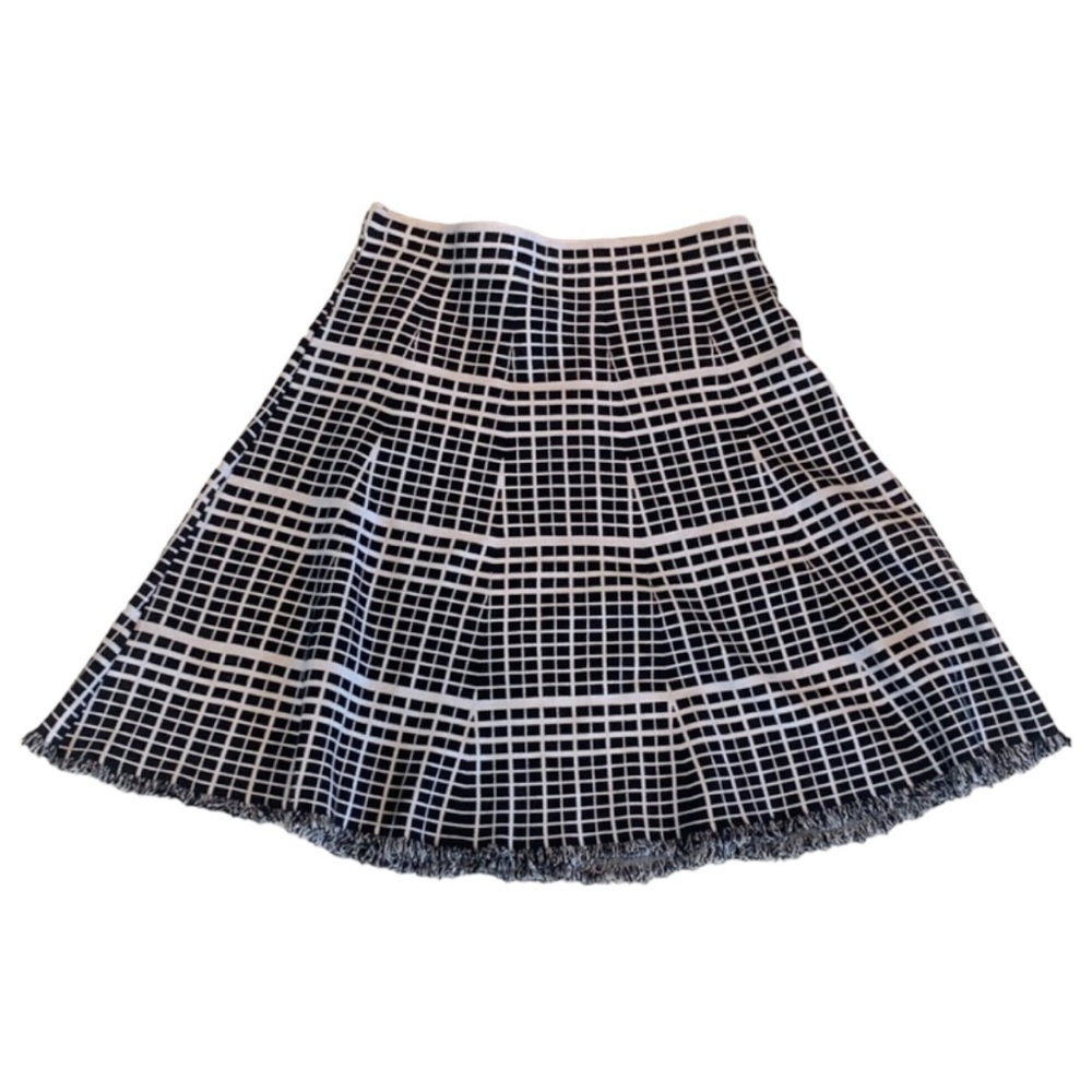 VILA MILANO Skirt / bell shape / black and white